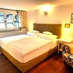 Landsitz Oberhof Petit Hotel *
