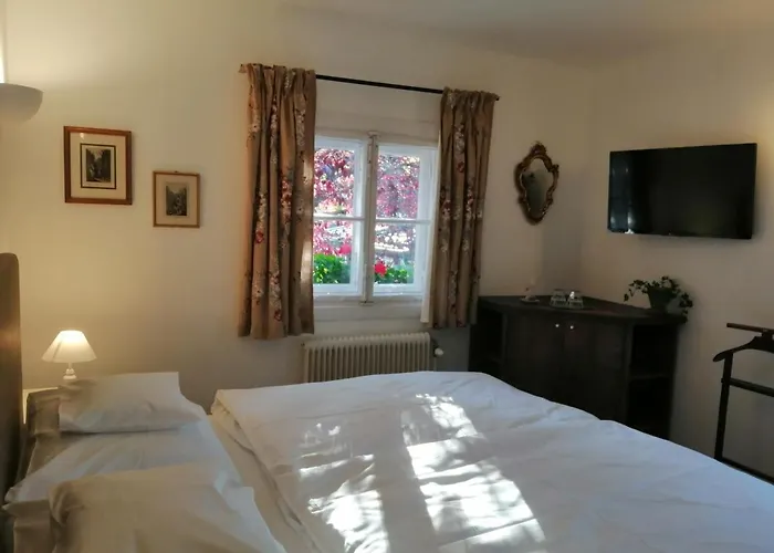 Landsitz Oberhof Petit Muggendorf (Lower Austria)